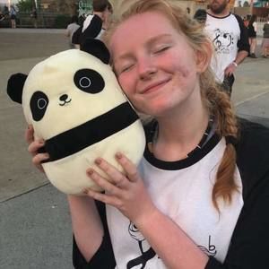 Meet your Posher, Lizzy